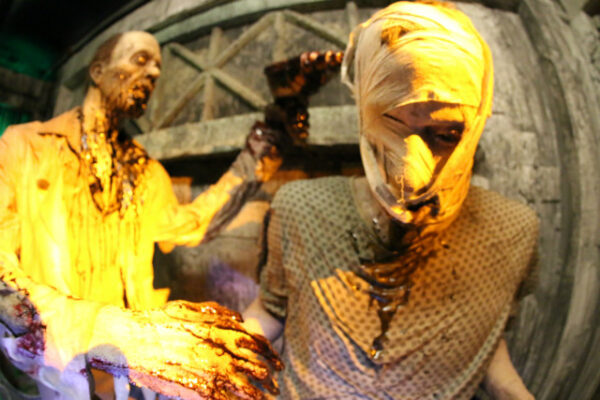 Edge Of Darkness Haunted House