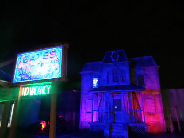 Edge Of Darkness Haunted House