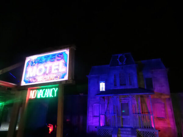 Edge Of Darkness Haunted House