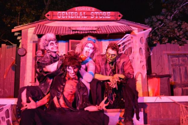 Frontier City Haunted House & Scare Zones