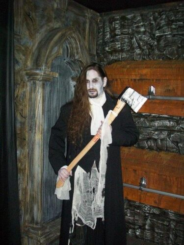 The Crypt Haunted Attractions-Crypt/Asylum/ Chaos