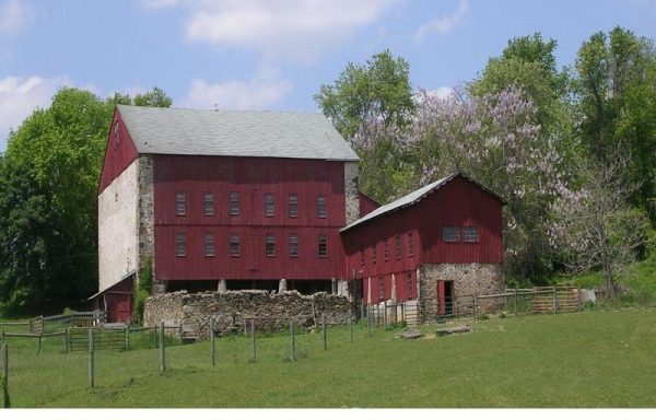 Wynnorr Farm Pumpkin Patch and Hayrides