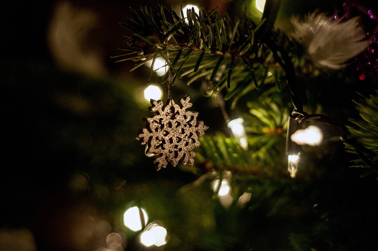 halloween-themed christmas snowflake